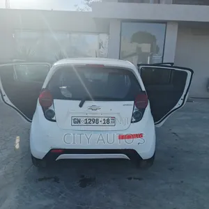 Chevrolet Spark 2010 White
