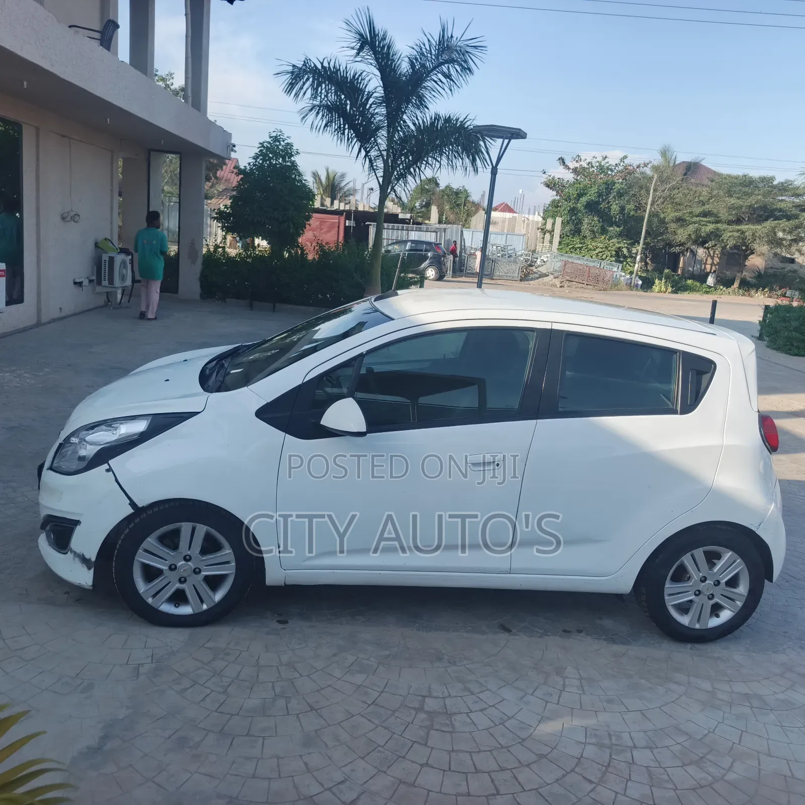 Chevrolet Spark 2010 White