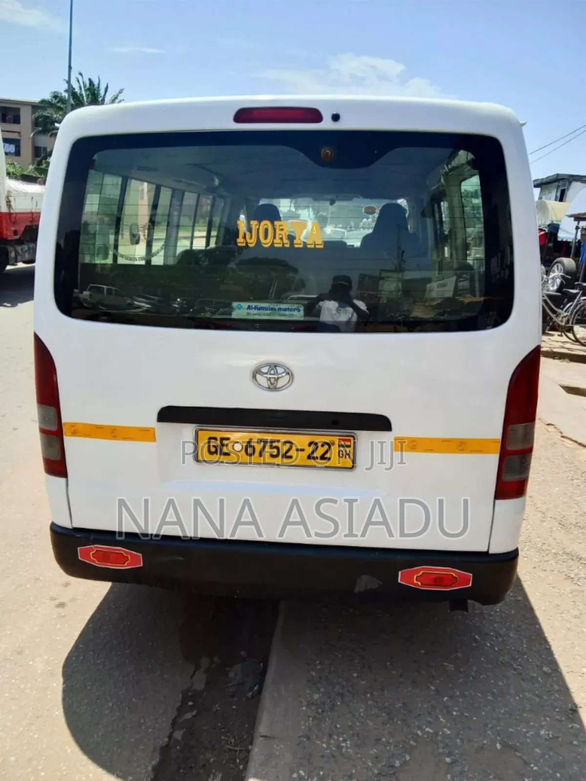 Toyota HiAce 2012 White