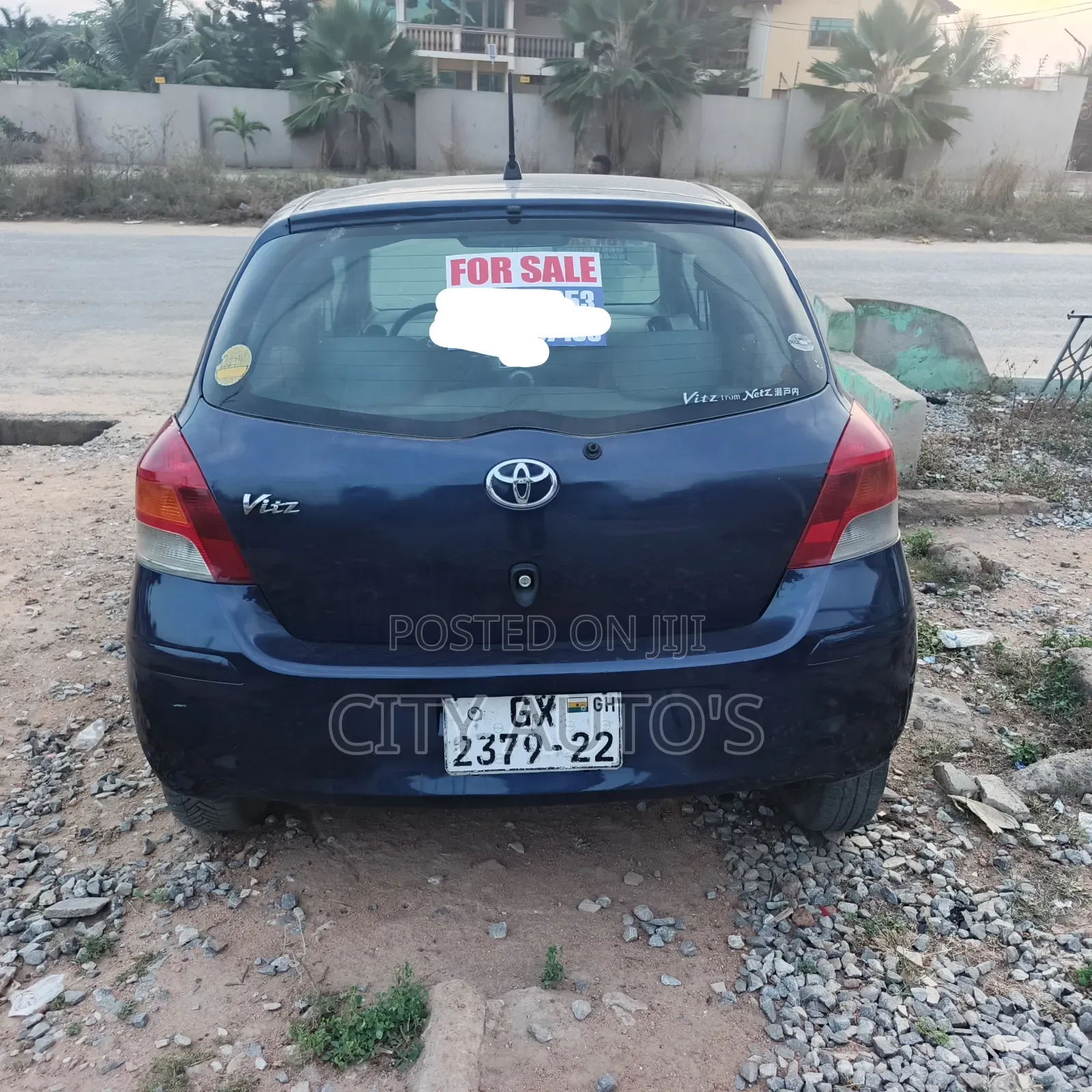 Toyota Vitz 2010 Blue