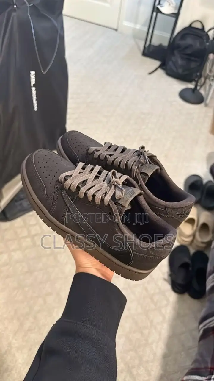 Nike Sb Dunk Low Travi Scot