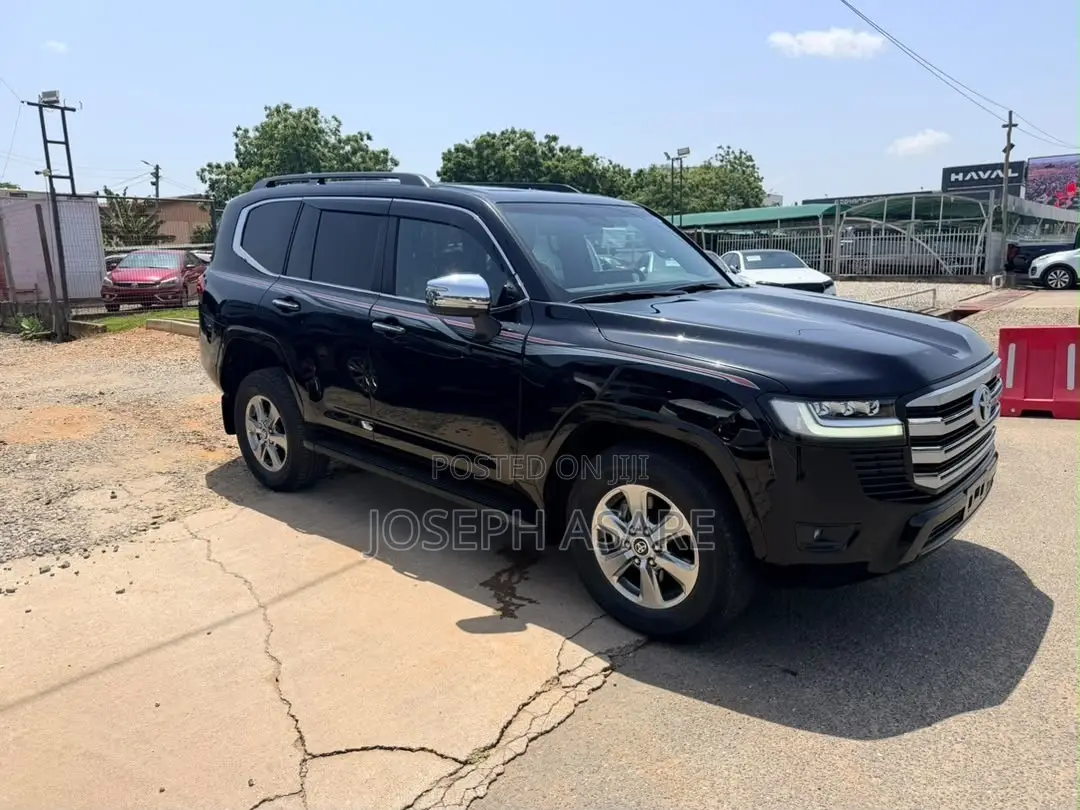 Toyota Land Cruiser 2024 Black