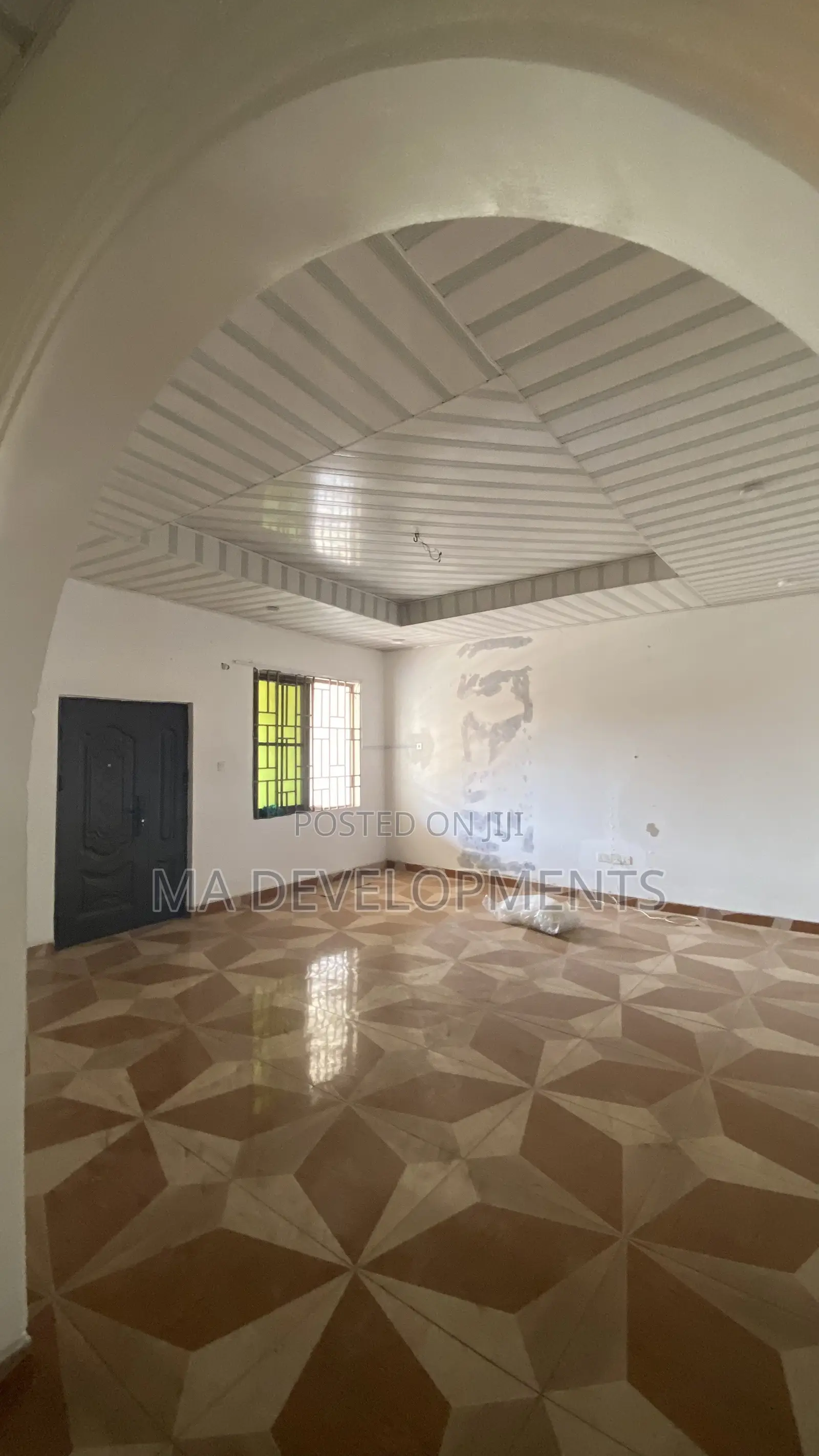 4bdrm Apartment in Madev Realty, Achimota for rent