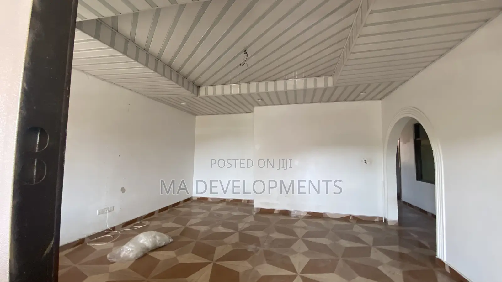 4bdrm Apartment in Madev Realty, Achimota for rent