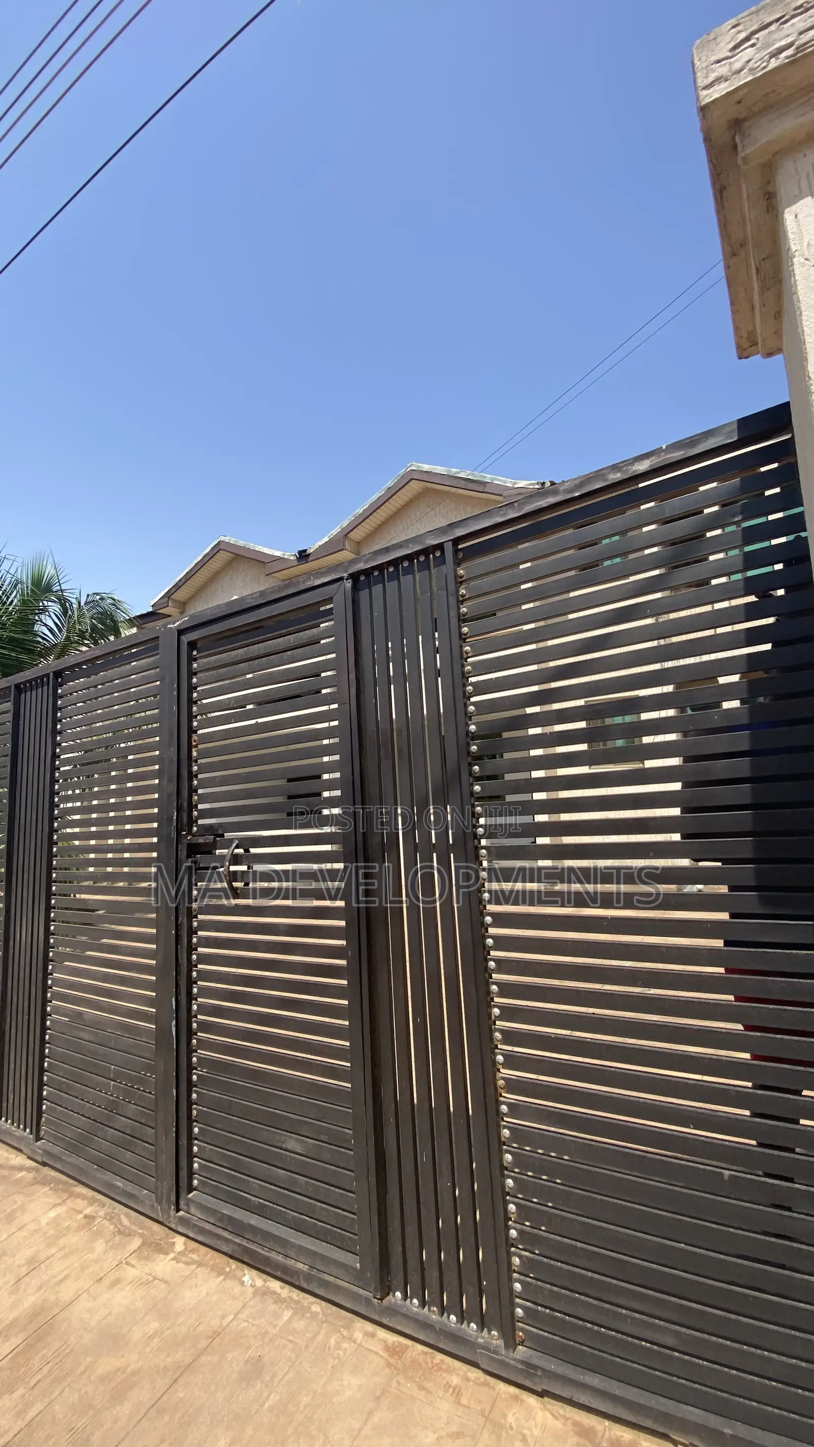 4bdrm Apartment in Madev Realty, Achimota for rent