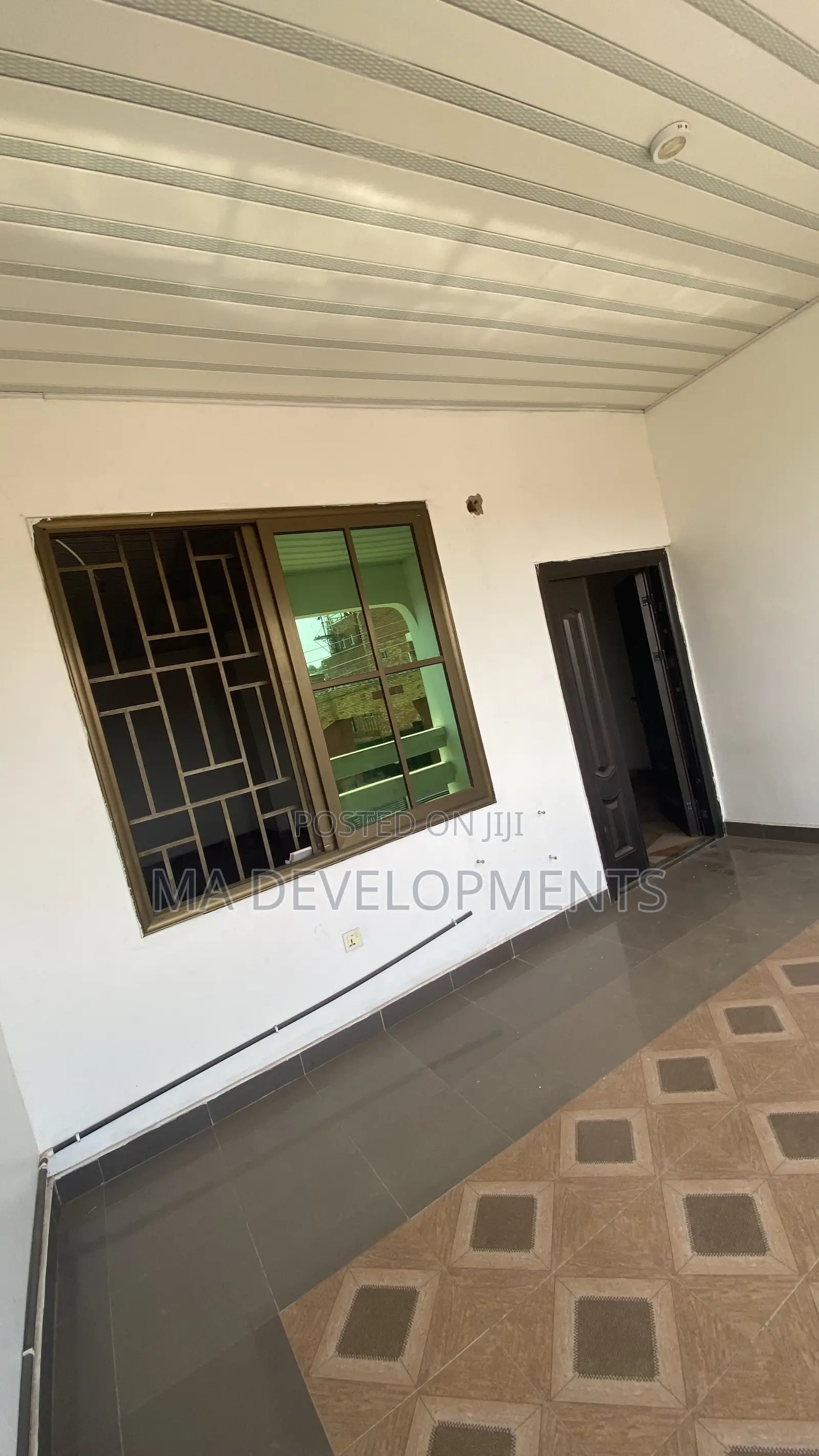 4bdrm Apartment in Madev Realty, Achimota for rent