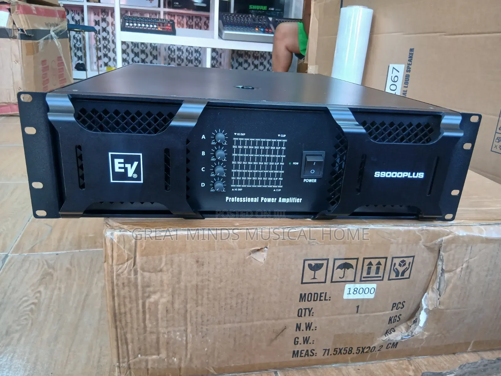 EV S9000 Plus 4 Way Bass Amplifier