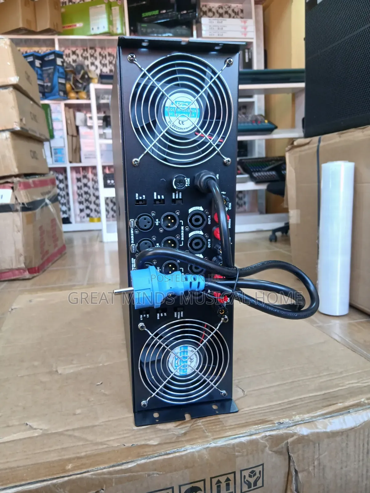 EV S9000 Plus 4 Way Bass Amplifier