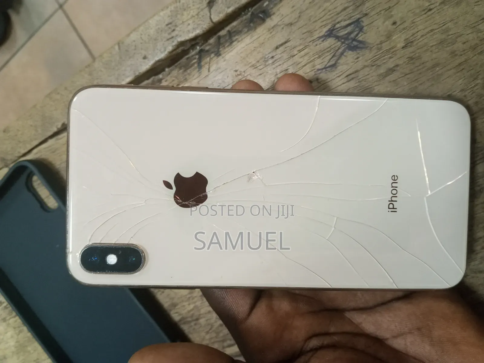 Apple iPhone XS Max 64 GB Gold