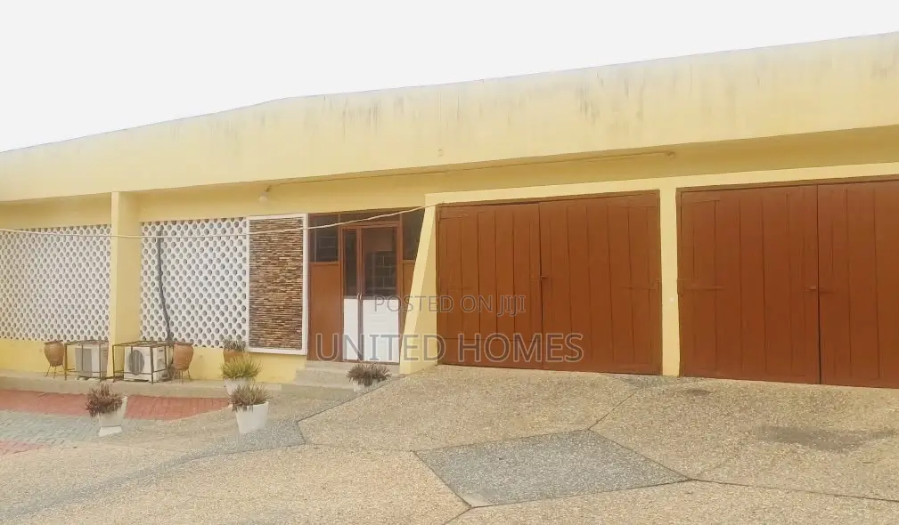 5bdrm House in McCarthy Hill for sale