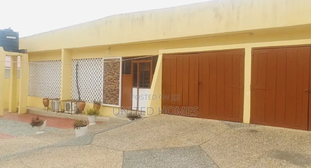 5bdrm House in McCarthy Hill for sale