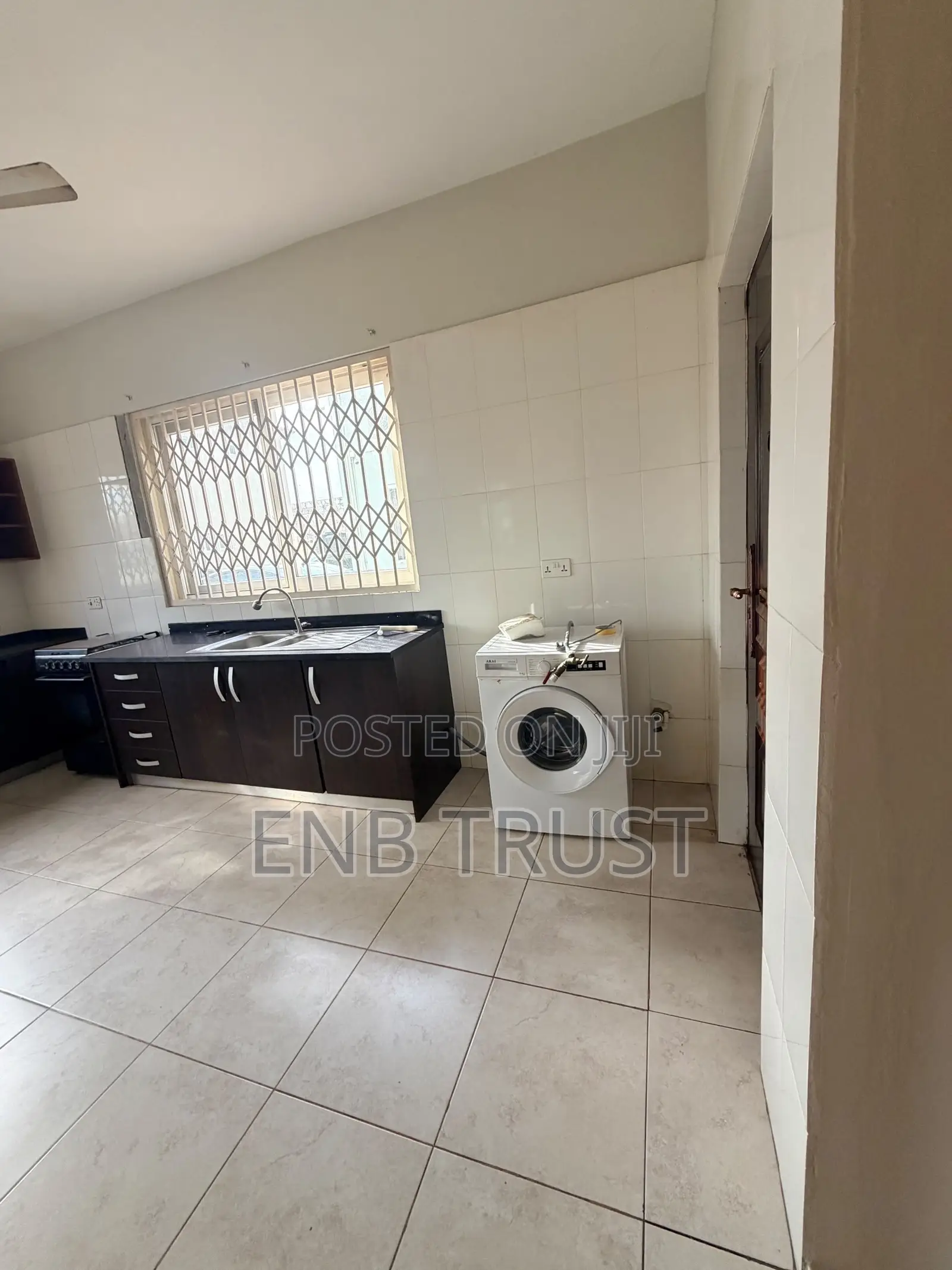 4bdrm Duplex in Achimota, Mile 7 for rent