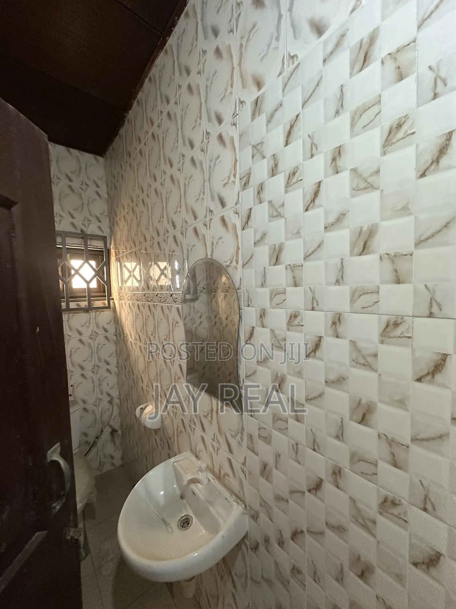 3bdrm Apartment in Jay Real Estate And, Kasoa for rent