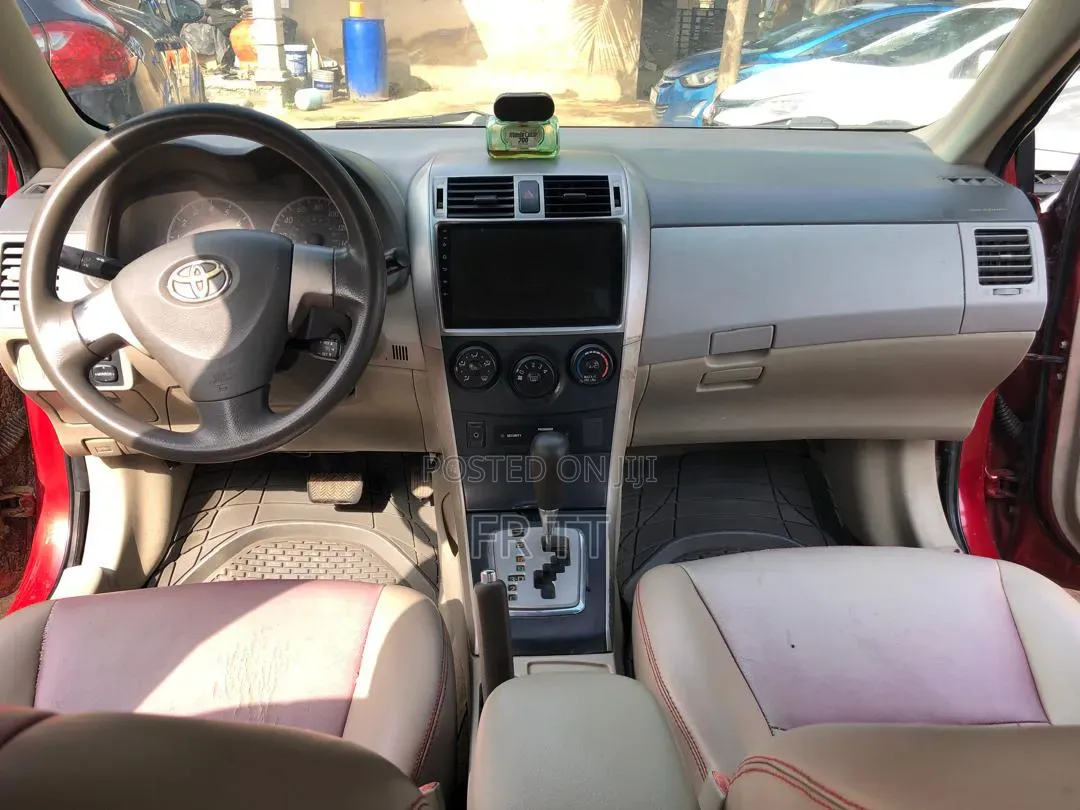 Toyota Yaris 2010 Red