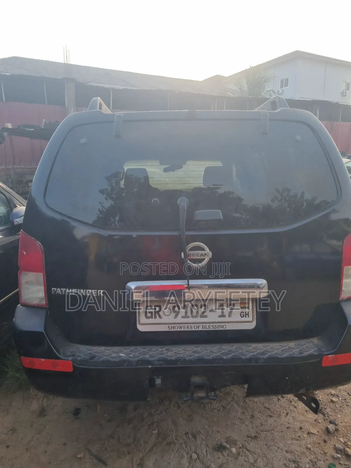 Nissan Pathfinder SE 4x4 2005 Black