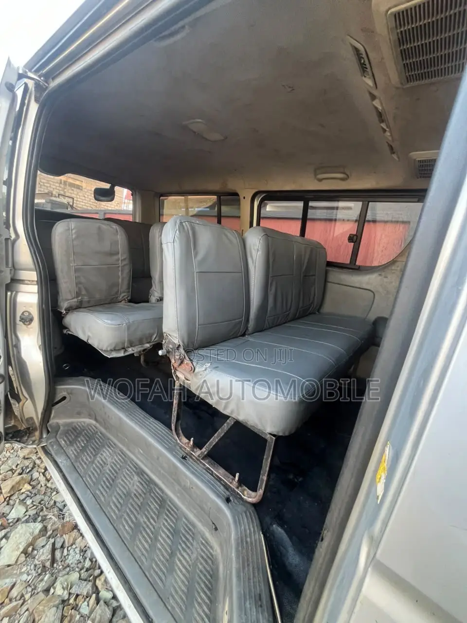Toyota HiAce 2017 Silver