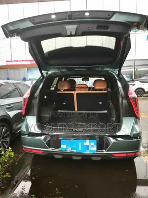 Geely Boyue 2025 Green