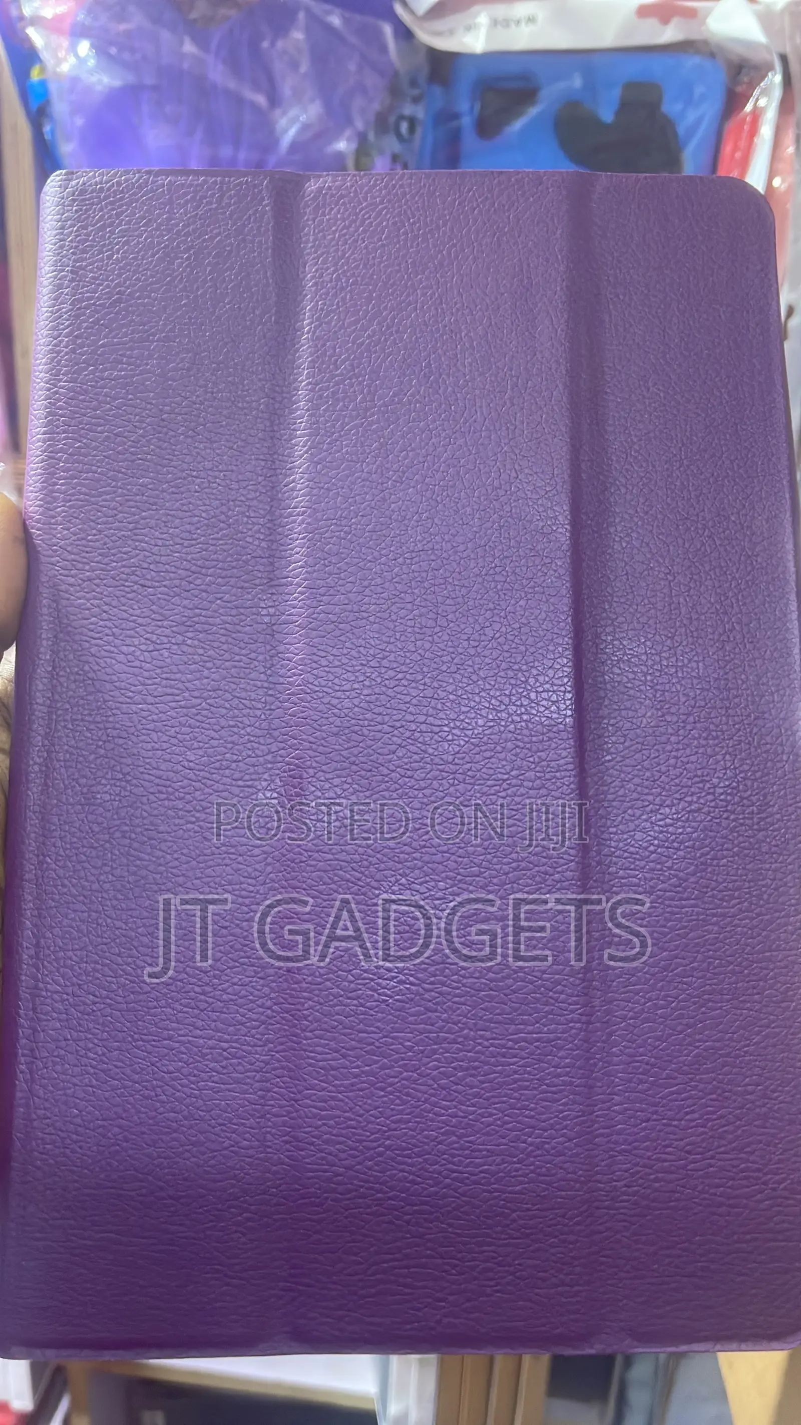 Universal Tablet Cover (10" & 11") – Protect Your Tablet in Style!