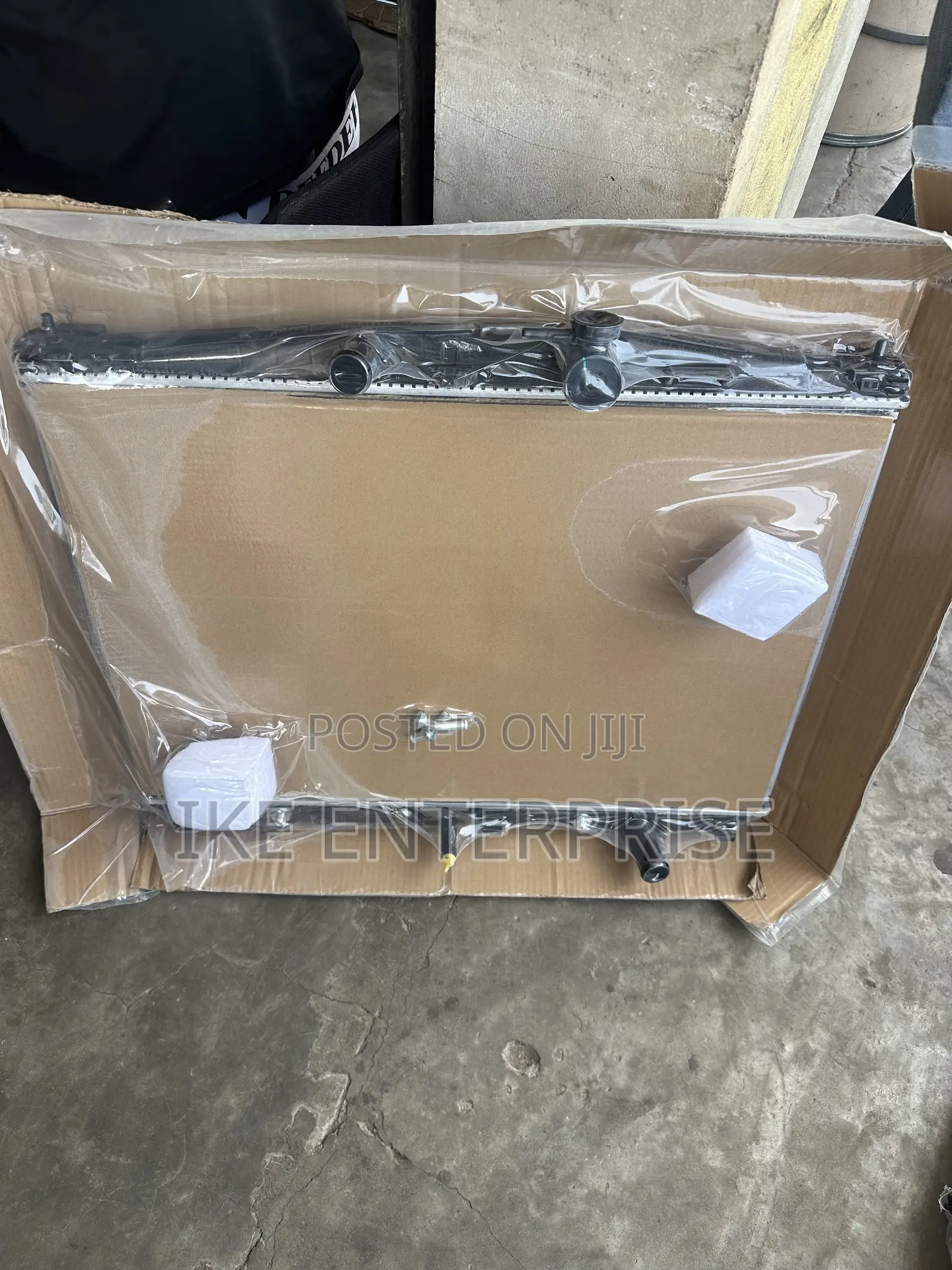 Toyota Highlander Radiator Water Tank 2014,2015,2016,2017,2018