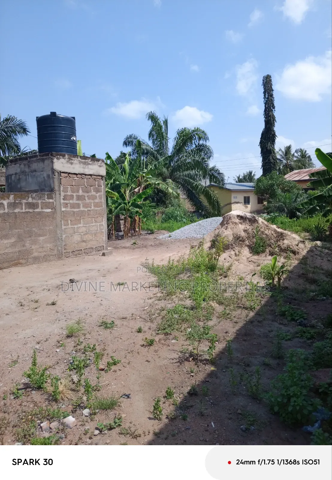 3bdrm House in First School, Obeyeyie for sale