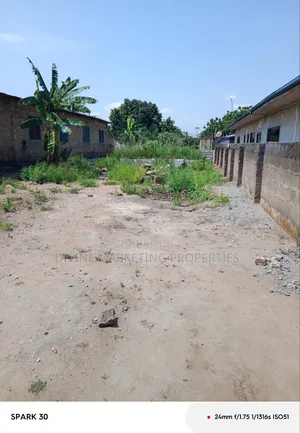 3bdrm House in First School, Obeyeyie for sale