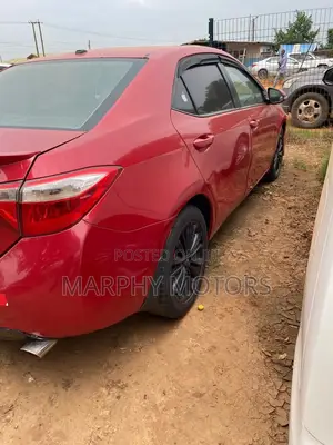 Toyota Corolla 2016 Red
