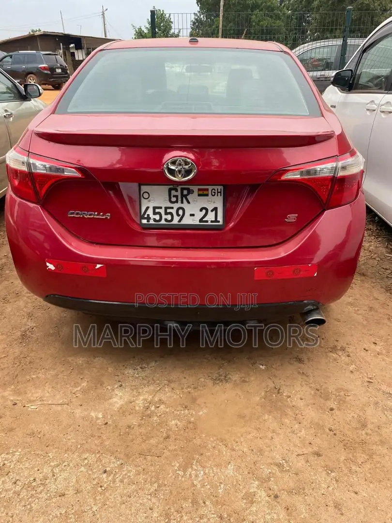 Toyota Corolla 2016 Red