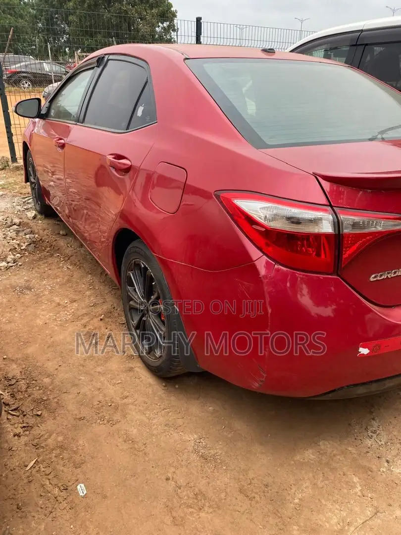 Toyota Corolla 2016 Red