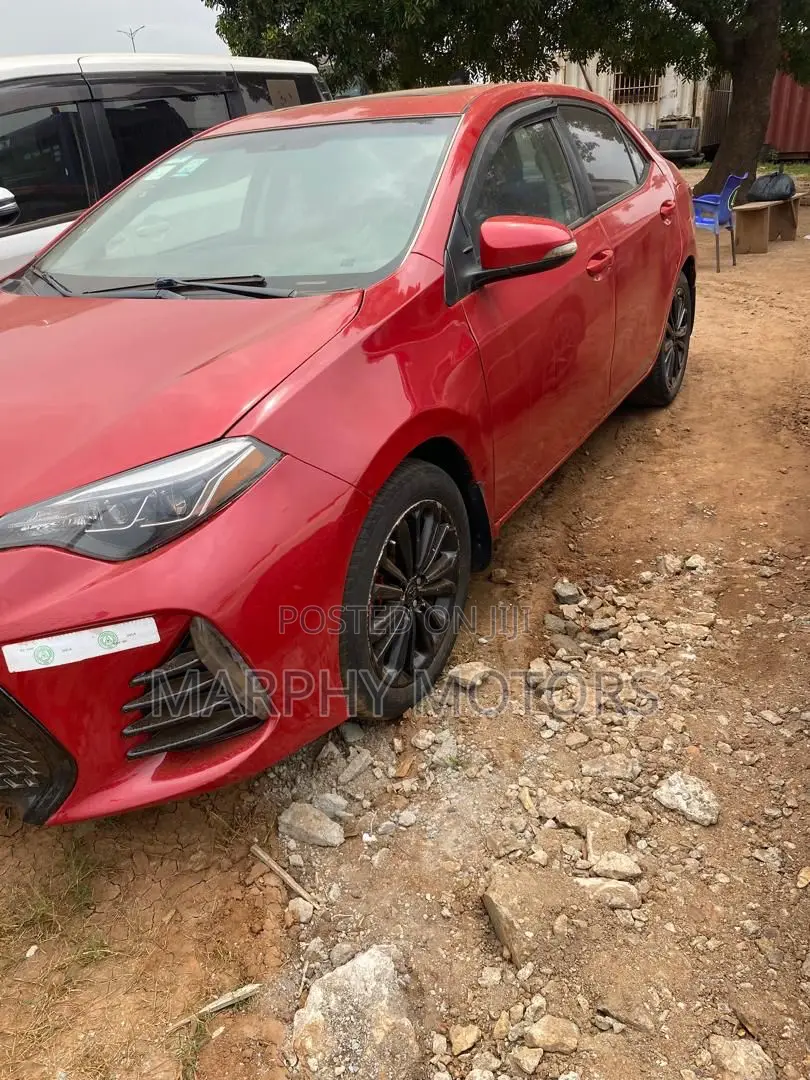 Toyota Corolla 2016 Red