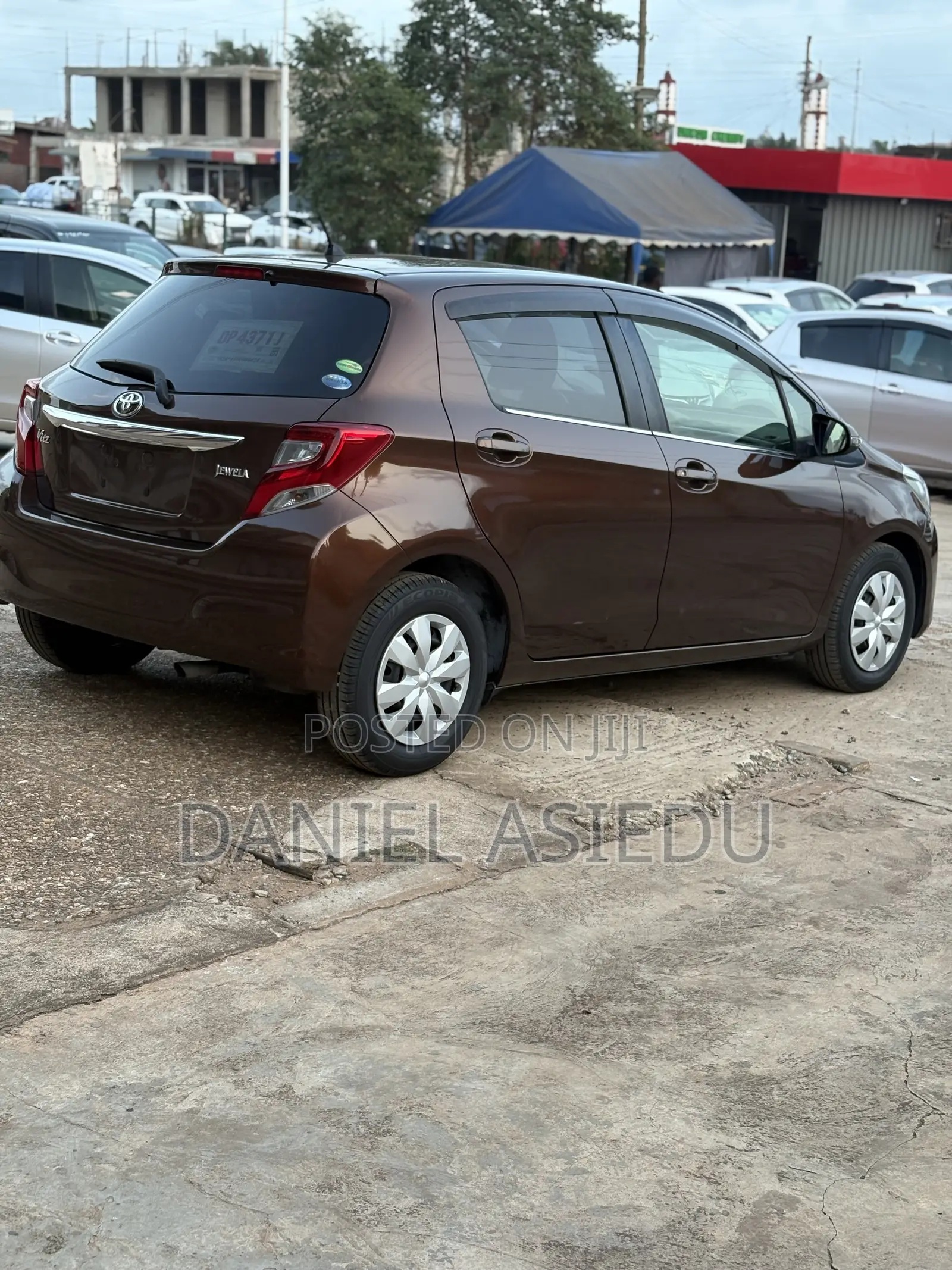 Toyota Vitz 1.3 AWD 3dr 2015 Brown