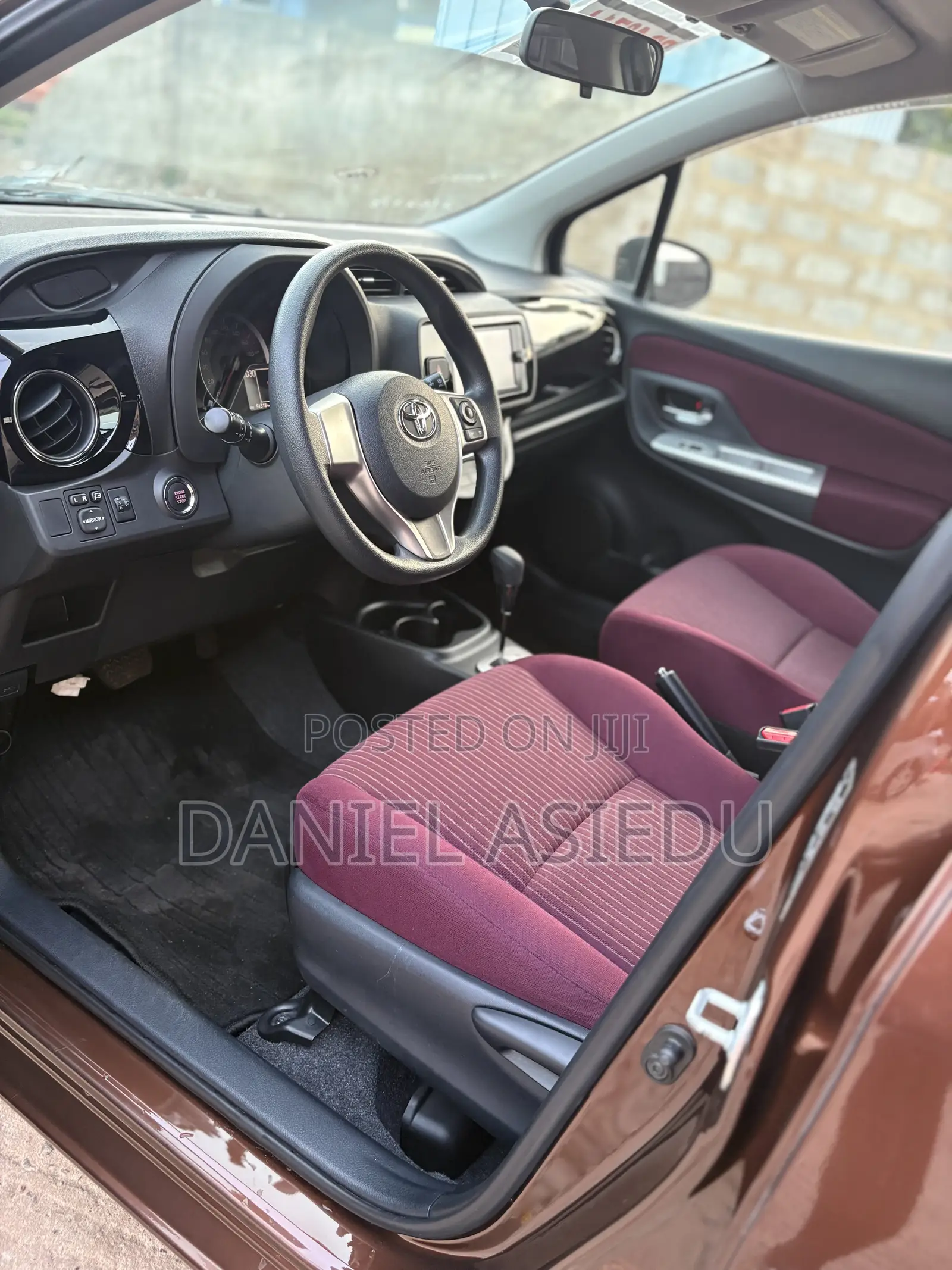 Toyota Vitz 1.3 AWD 3dr 2015 Brown