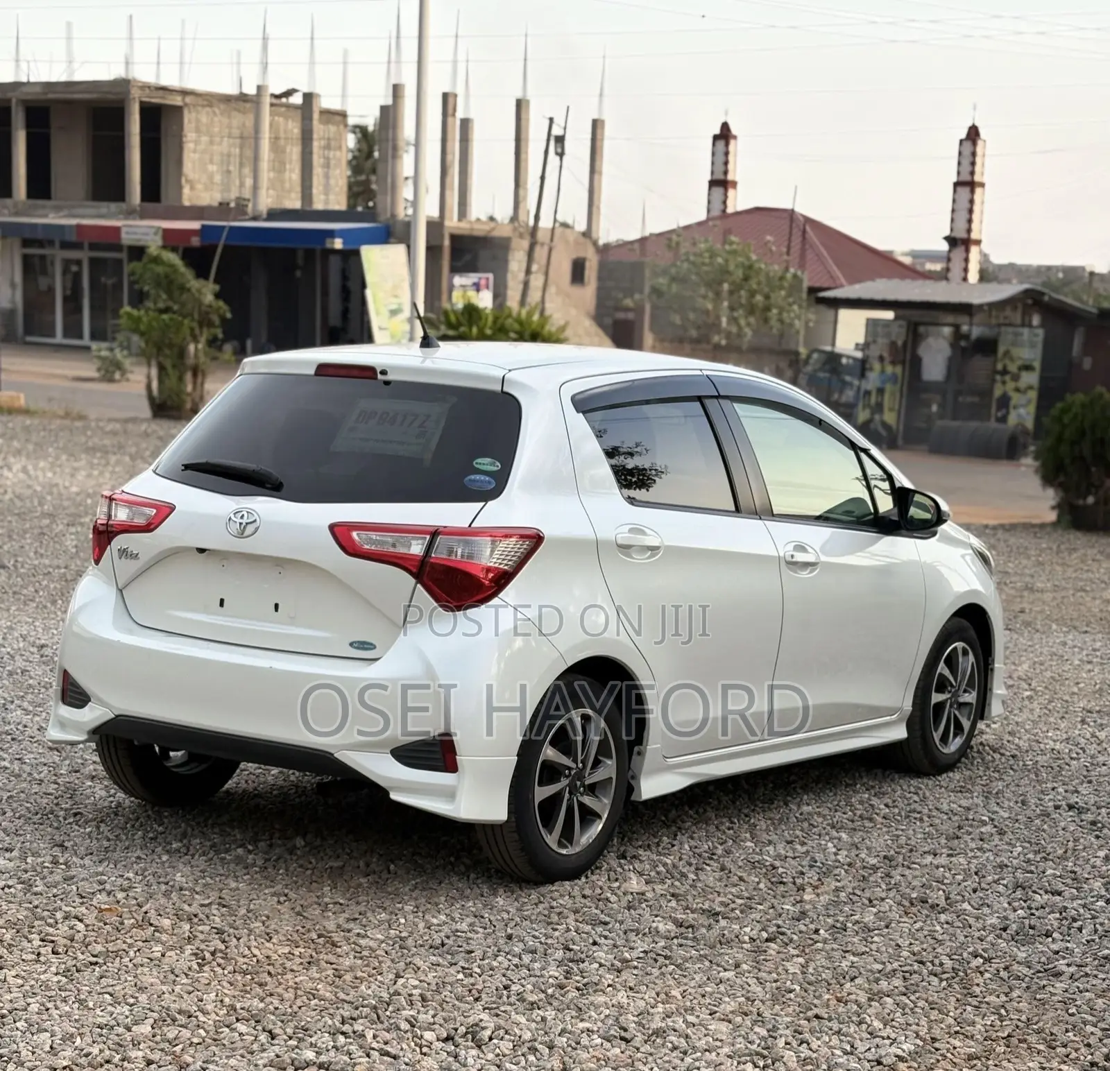 Toyota Vitz 2017 White