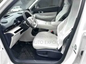 New Geely Galaxy E5 BEV 60 kWh FWD 2025 Beige