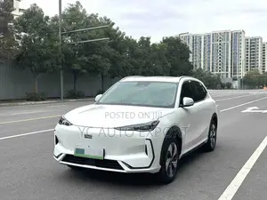 New Geely Galaxy E5 BEV 60 kWh FWD 2025 Beige
