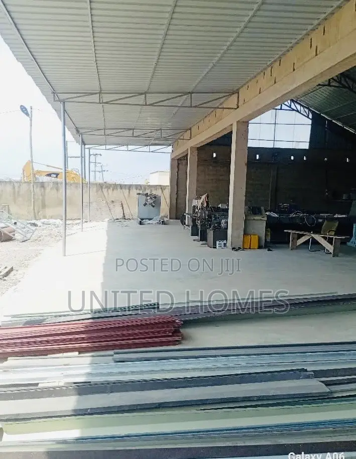 Warehouse and Show Room for Sale on Accra Nsawam High Way