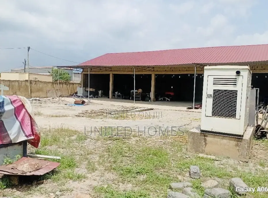 Warehouse and Show Room for Sale on Accra Nsawam High Way