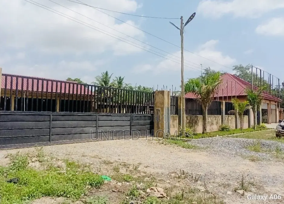 Warehouse and Show Room for Sale on Accra Nsawam High Way