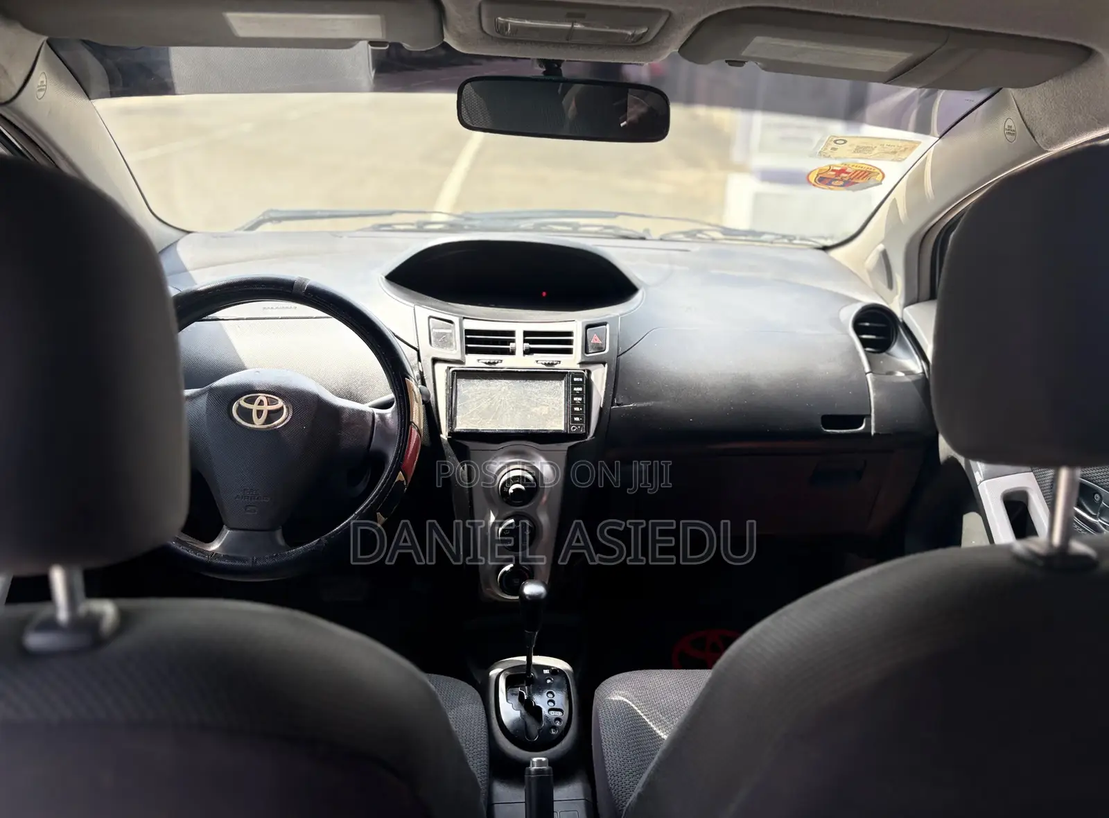 Toyota Vitz 1.3 AWD 3dr 2010 Gray