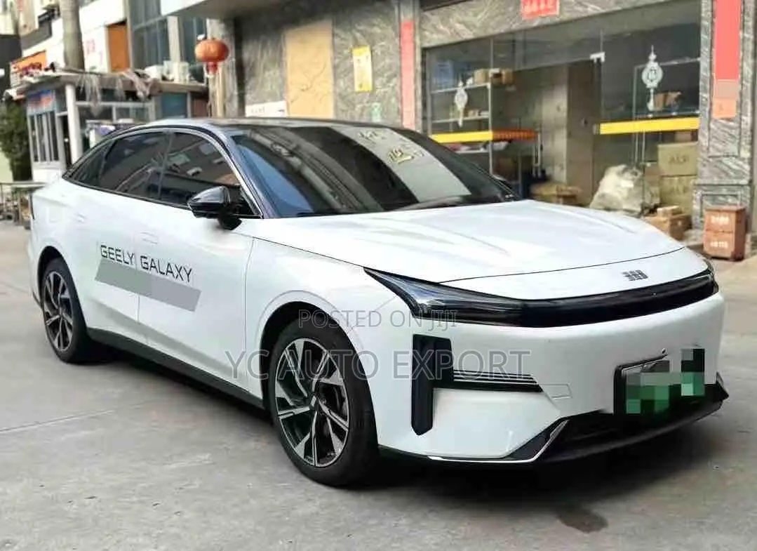 Geely Galaxy L6 1.5 Hybrid FWD 2024 Beige