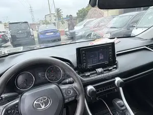Toyota RAV4 2021 Black