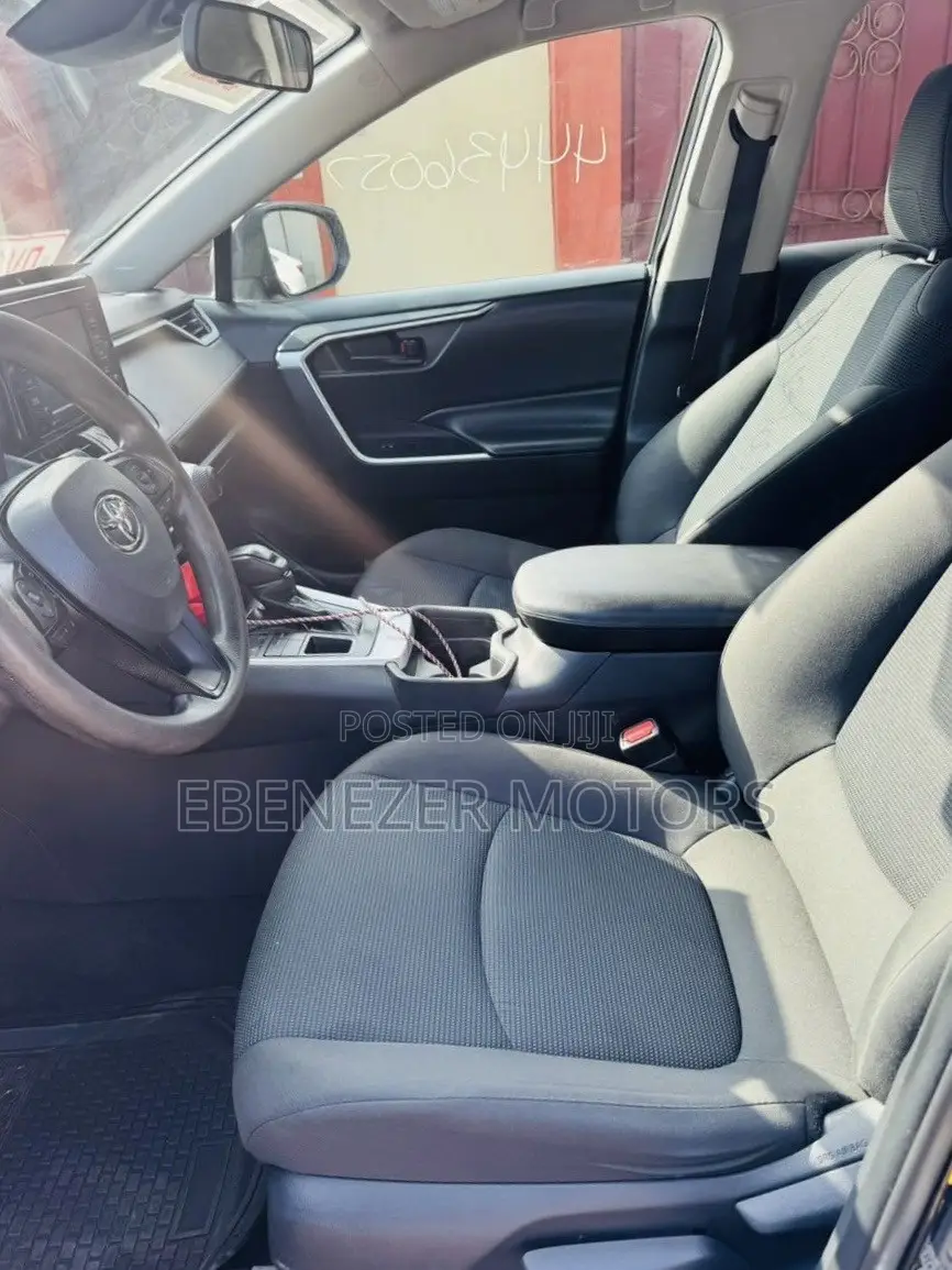 Toyota RAV4 2021 Black