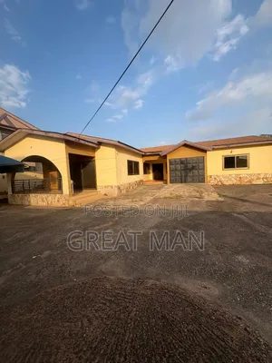 3bdrm House in Zongo Junction for sale