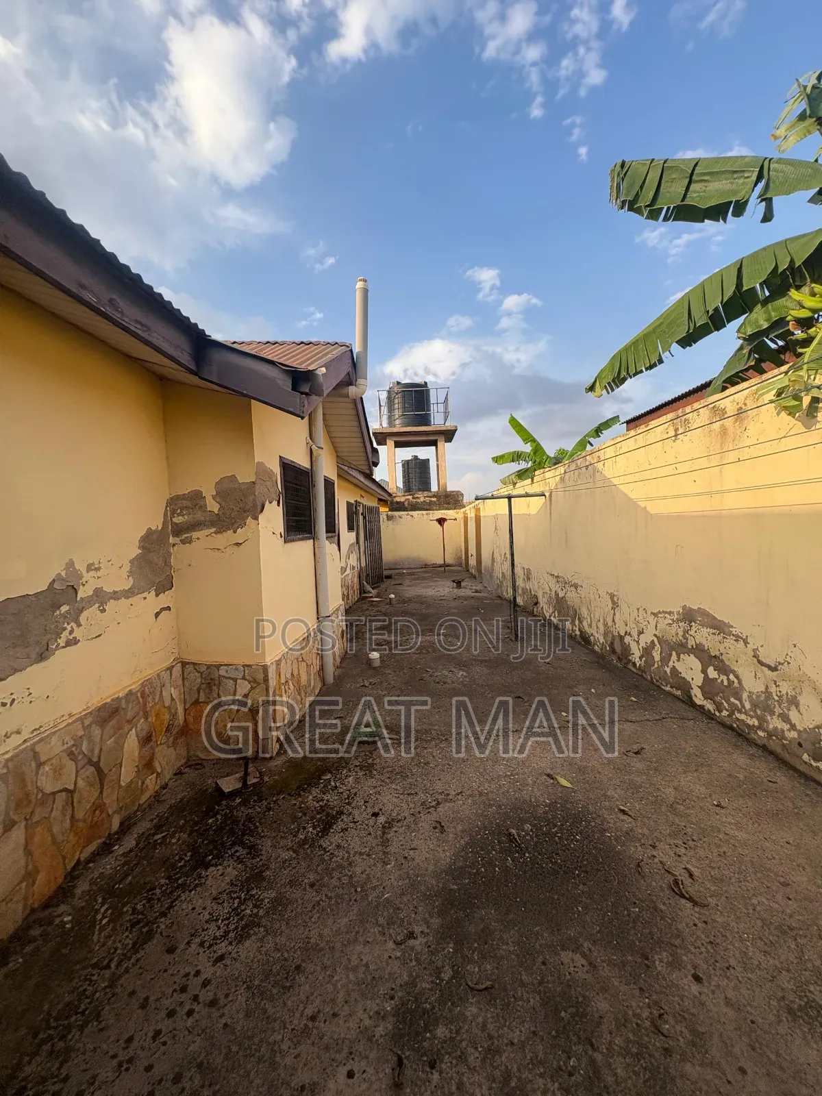 3bdrm House in Zongo Junction for sale