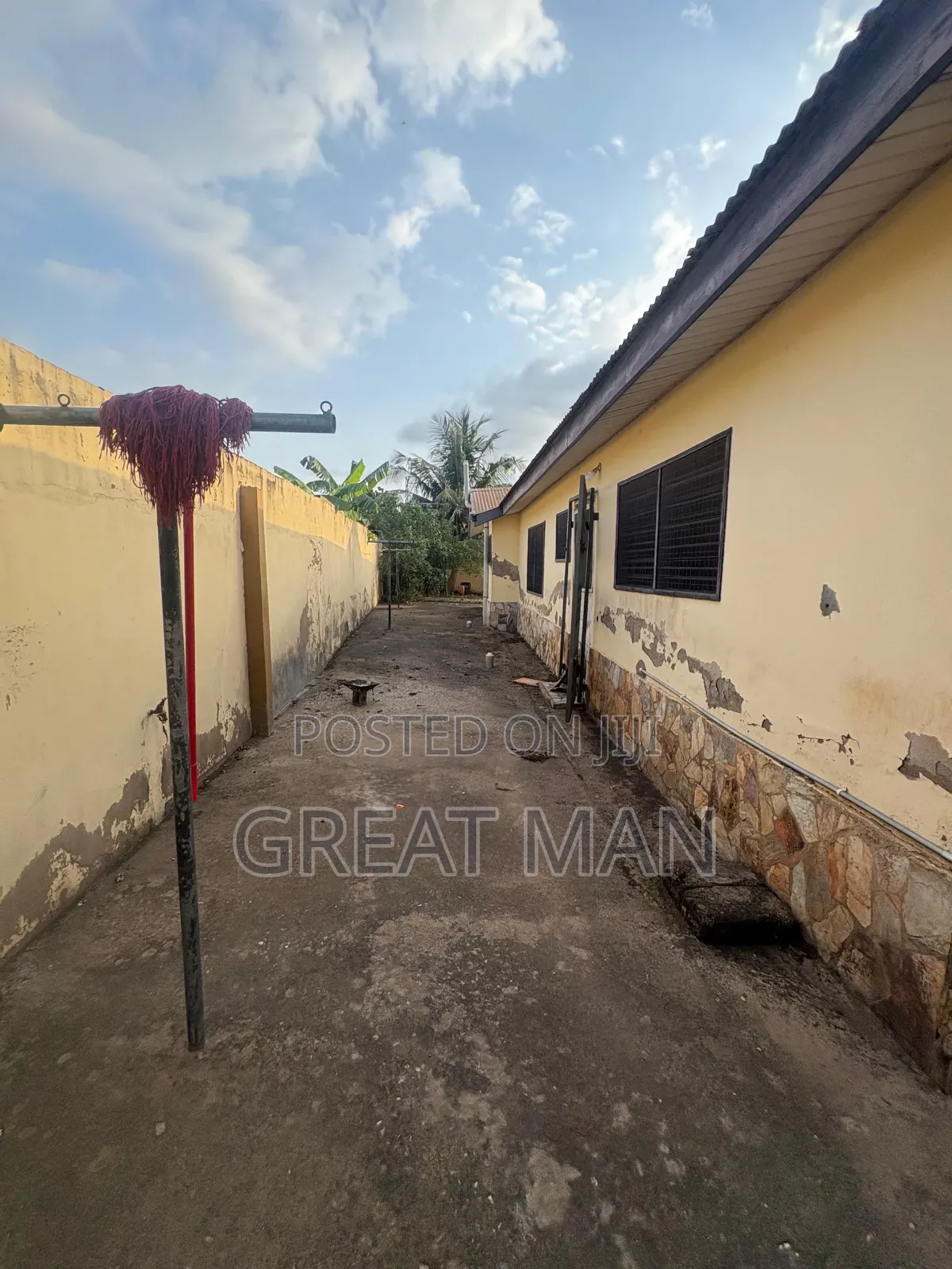 3bdrm House in Zongo Junction for sale