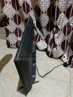 Hikers 32’ Satellite TV