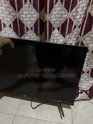 Hikers 32’ Satellite TV