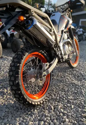 Yamaha 2022 Orange
