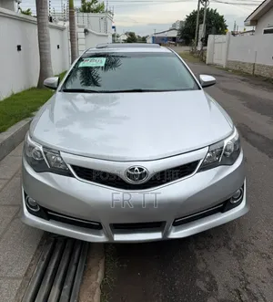 Toyota Camry 2014 Silver
