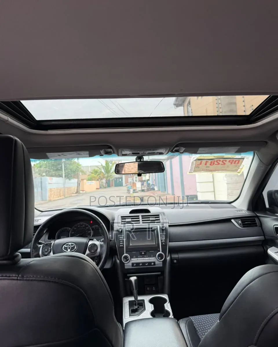 Toyota Camry 2014 Silver