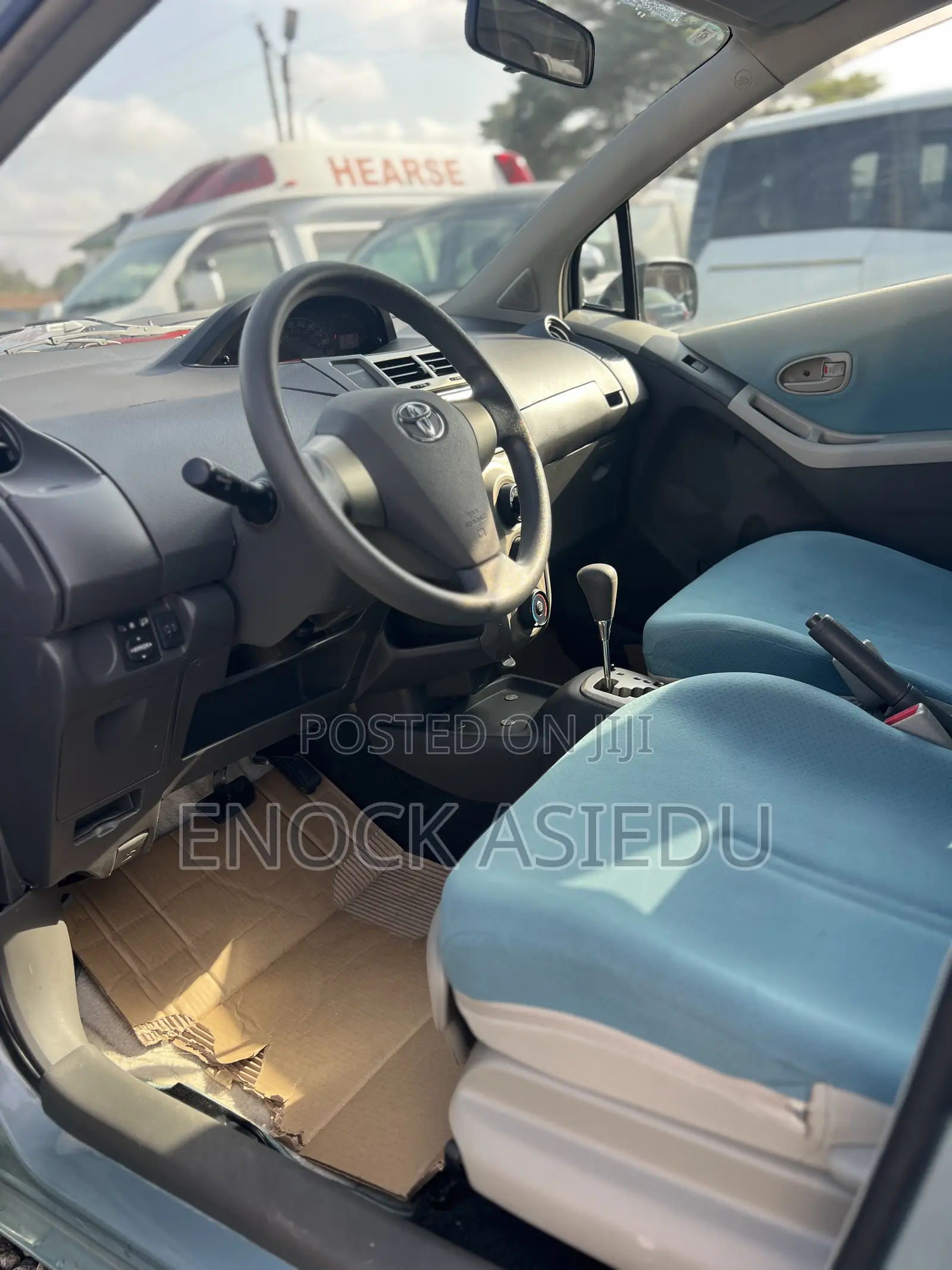 Toyota Vitz 1.3 FWD 3dr 2010 Blue